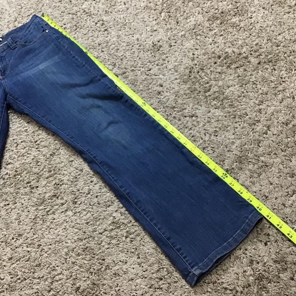 Lee Women's Jeans Size 6 Medium Straight Leg Back Pocket Flaps - Picture 2 of 13